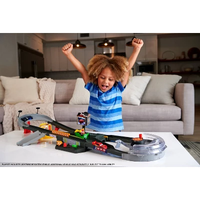 Disney And Pixar Cars Piston Cup Action Speedway Playset 4 Disney And Pixar Cars Piston Cup Action Speedway Playset -Disney GUEST 4b8cd8e2 cfcc 4d93 8be7 a4c674492e48