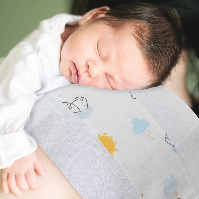 Disney Winnie The Pooh 100% Cotton Muslin Burp Cloths - 2pk 5 Disney Winnie The Pooh 100% Cotton Muslin Burp Cloths - 2pk - Image 3